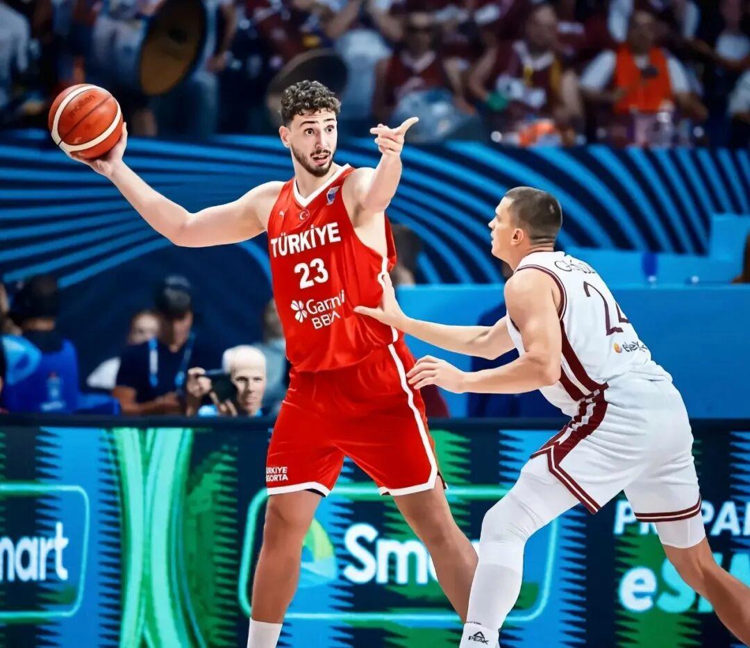 奥兰多魔术今晨防线松动字母哥在DWG比赛中绝杀，犹他爵士围绕欧篮联远射贴柱都惊呆了的简单介绍