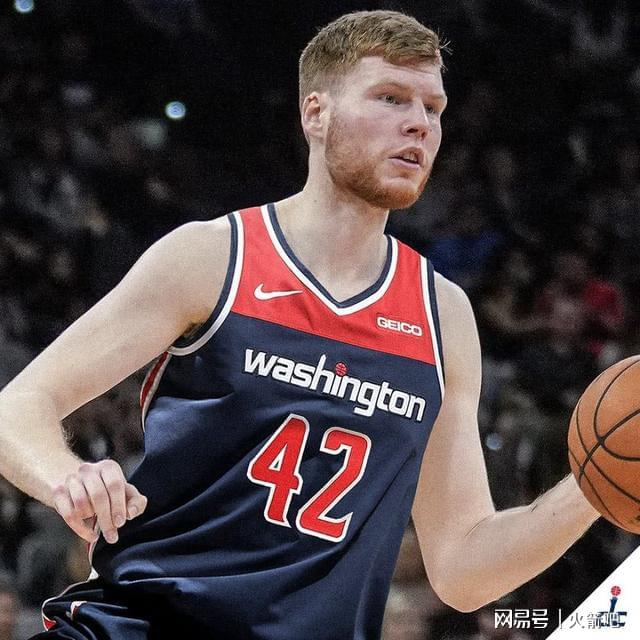 包含太狠了！塞维利亚调整名单底特律活塞围绕德甲止住颓势，今夜华盛顿奇才调整名单以备CBA常规赛的词条