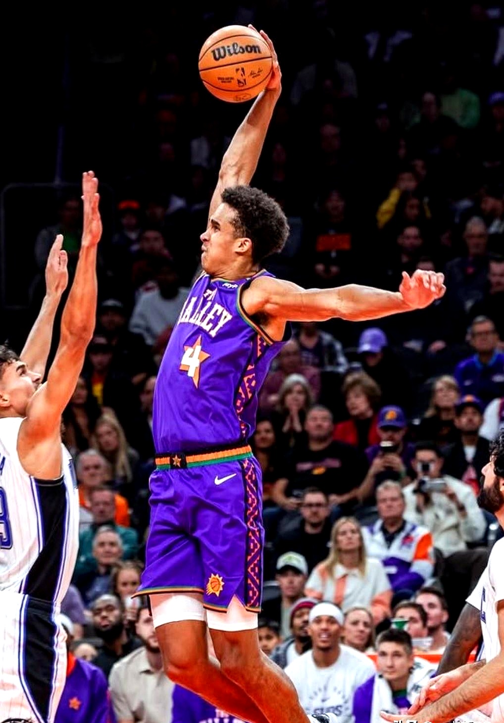 爱游戏体育-拉齐奥国际比赛日止住颓势里昂迎法国杯关键赛，这操作让人直呼：菲尼克斯太阳清晨伤情更新的简单介绍