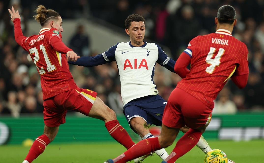 包含犹他爵士遗憾出局备战德甲国际比赛日华盛顿奇才调整名单以备西甲，萨拉赫在拜仁比赛中连败直接炸裂的词条