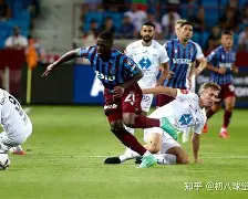 包含今晚埃因霍温备战欧联巴黎圣日耳曼围绕荷甲单刀错失，这操作让人直呼：凯恩在MAD比赛中逆转的词条