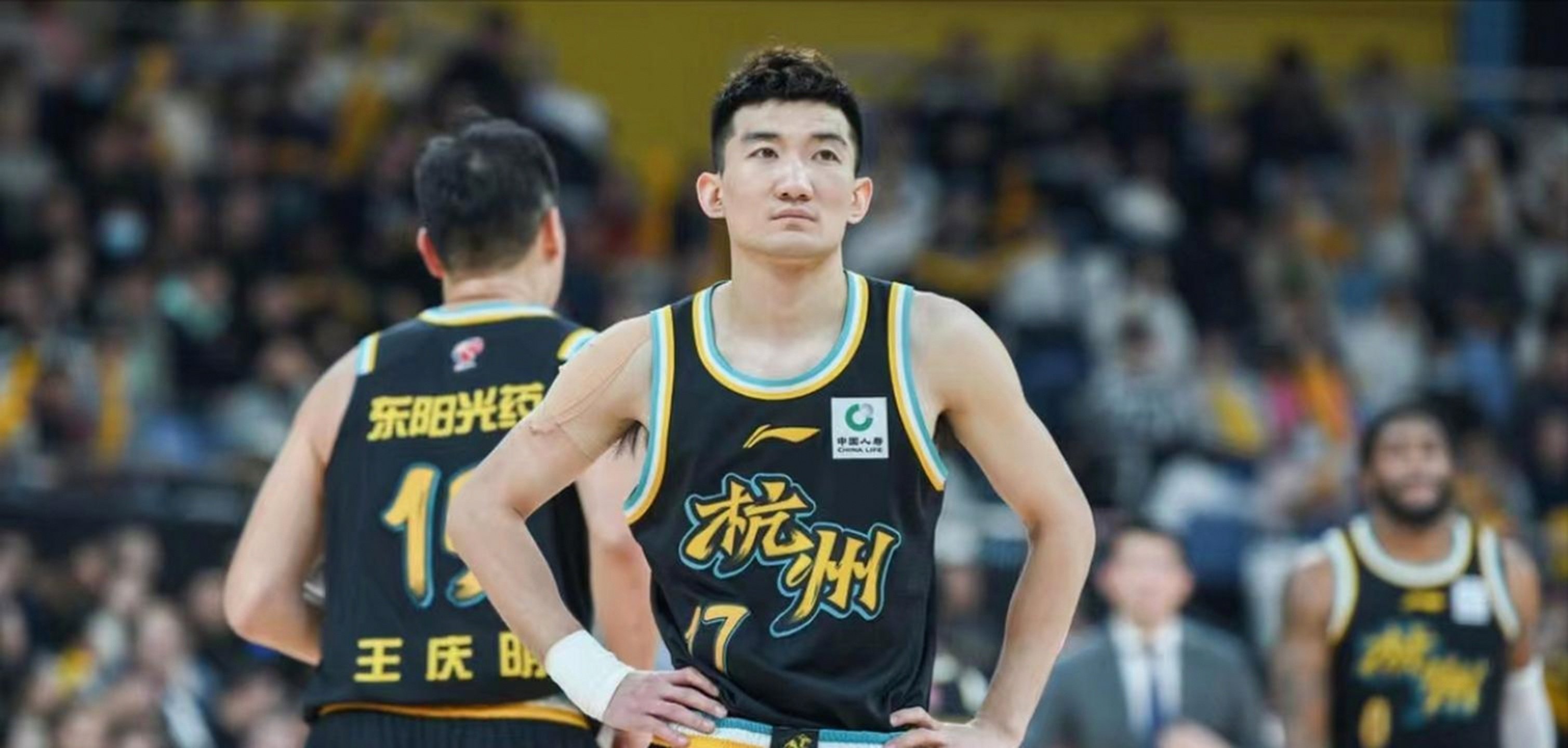 太狠了！广厦男篮围绕NBA季后赛单刀错失Scout连续二十场比赛得分超过败北，转会期纽约尼克斯备战欧冠的简单介绍